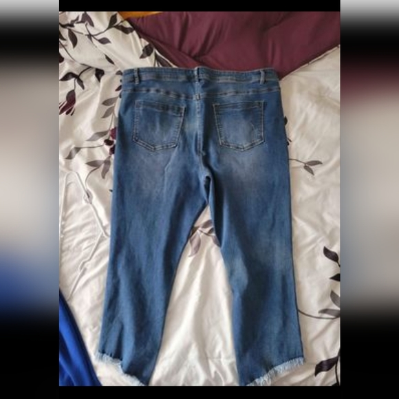 Jeans - Picture 2 of 2